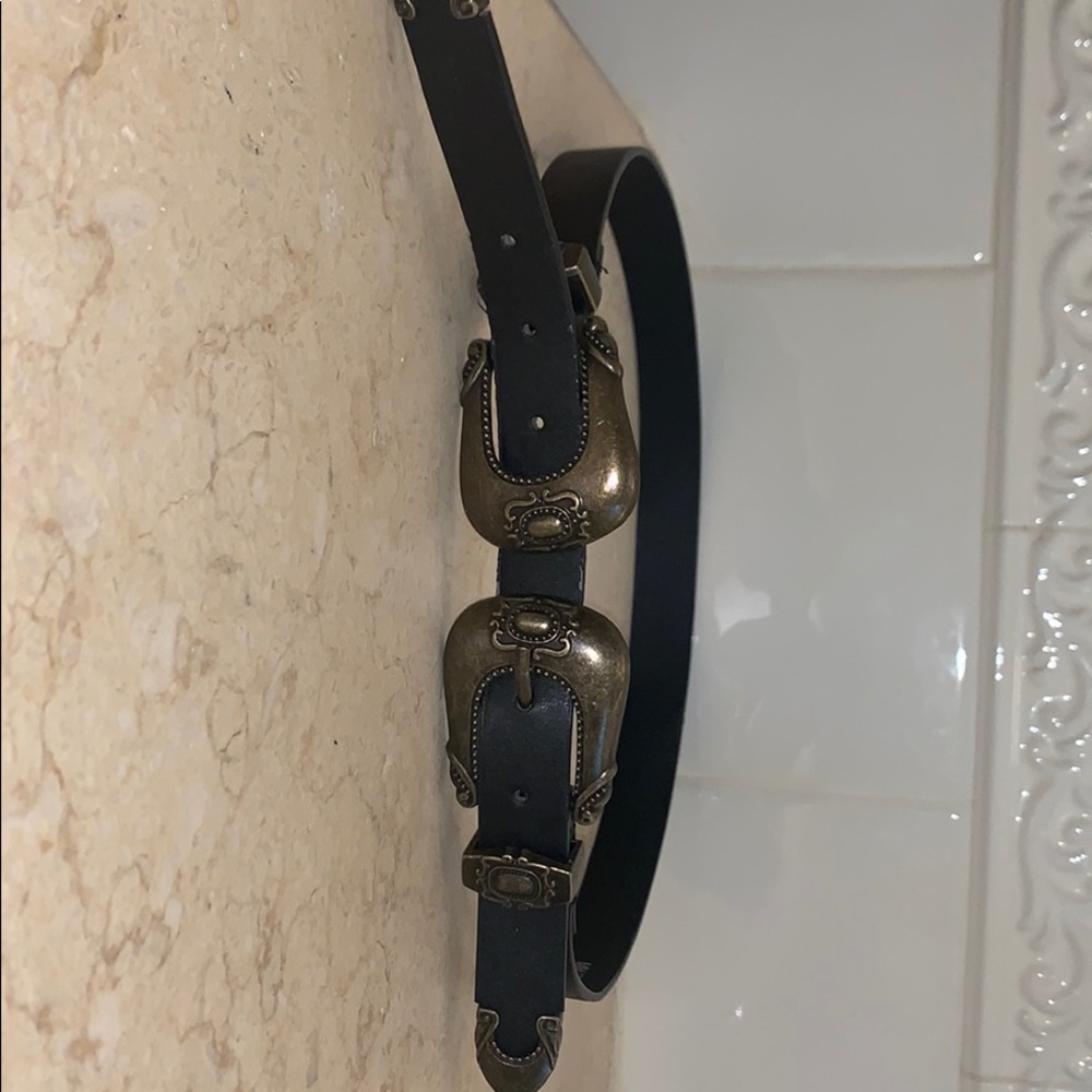 Double belt buckle